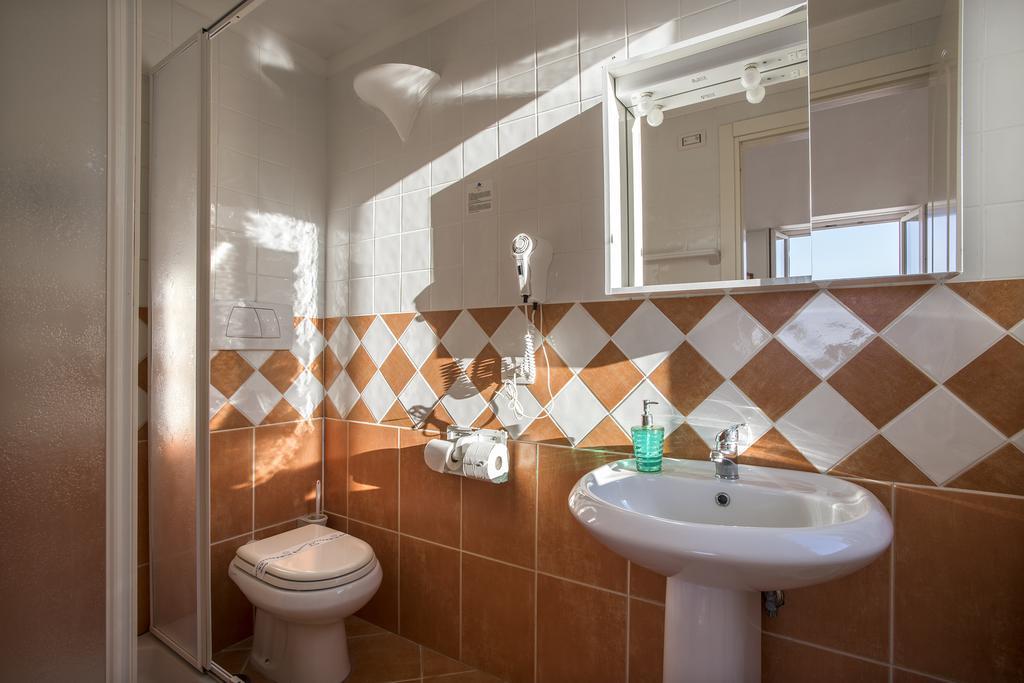 Hotel Villaggio Dei Pescatori Ponza Exterior photo